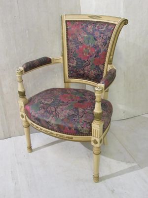 133.56 - FAUTEUIL DE STYLE DIRECTOIRE EN BOIS LAQUE ET RECHA…