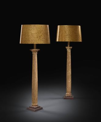 une paire de lampadaires à colonne Gilborn datant de la fin du XIXe siècle