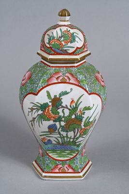 Lot comprenant : - CHINE ou Europe de style chinois, fin du …