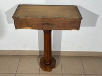 Petite console en bois de placage ouvrant à un tiroir reposa… (photo 4)