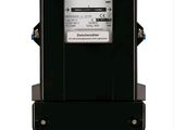 une image représentant un compteur électrique noir sur fond blanc