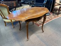 Table violonée à plateau brisé en bois de placage vernis - p… (photo 6)