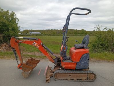 Kubota U10-3 - 2016 - 3838 heures - 1120 Kg - Voie variable …