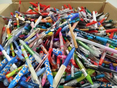 Lot de fournitures d'écriture - INOXCROM AGATHA RUIZ DE LA P…
