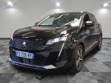 l'avant d'un SUV noir garé sur un sol à damier