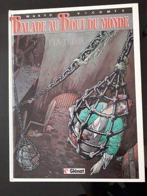 une affiche représentant un homme dans une cage suspendue à une chaîne