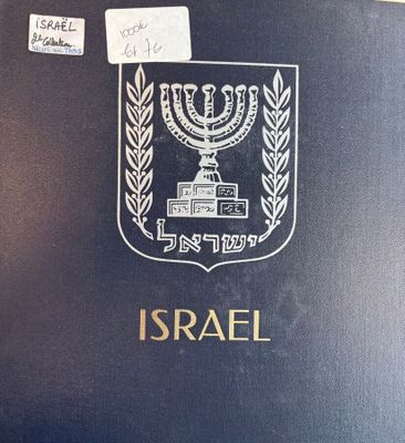 une image représentant un livre sur lequel figure une menorah