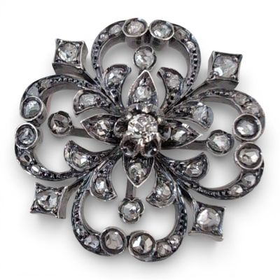 BROCHE or et argent et roses de diamants XIXème, Poids 10,7g - Photo 1