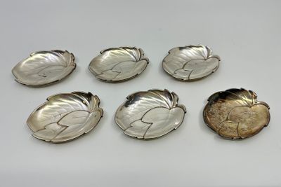 WMF (Wurtembergische Waren Metalfabrick).