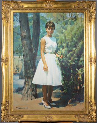 tableau représentant une femme en robe blanche debout devant un arbre