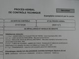une feuille de papier sur laquelle figure une liste d'éléments