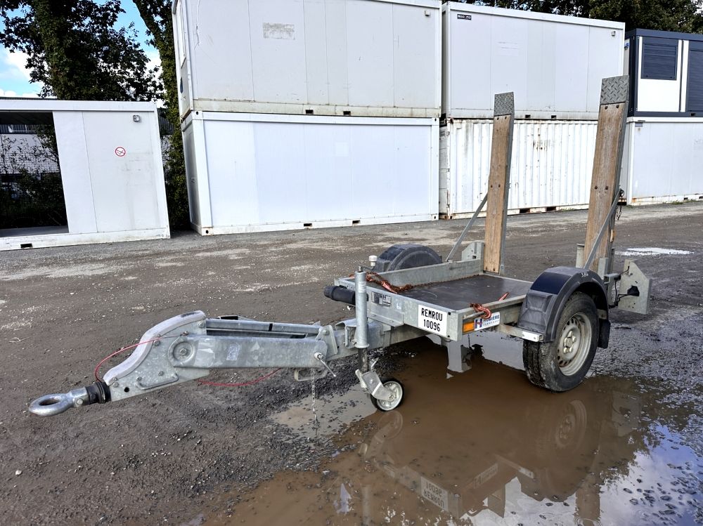 LIEU DE STOCKAGE : Rennes - HUBIERE - REMORQUE PORTE ENGIN 1…