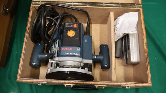 Défonceuse BOSCH GOF 1300 (non testée)
