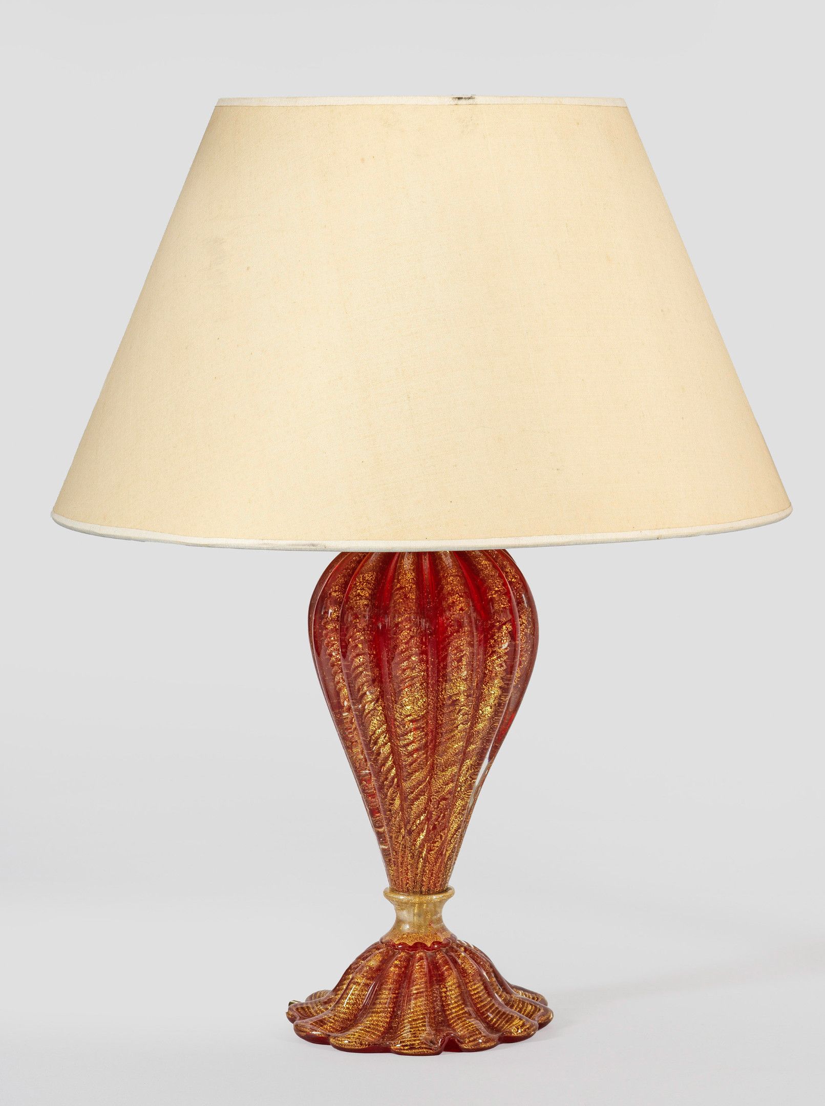 Murano-Tischlampe 1-flg ; Rubinrotes Glas mit Goldflitterein…