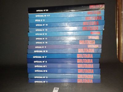Lot de 16 numéros. Armes Militaria magazine.
