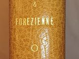 la couverture d'un livre marron orné d'une inscription dorée