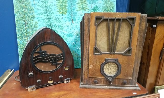 Lot de 2 anciennes radios vintages. Non testée