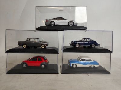 MINICHAMPS : Série de 5 miniatures automobiles en boîte vitr…