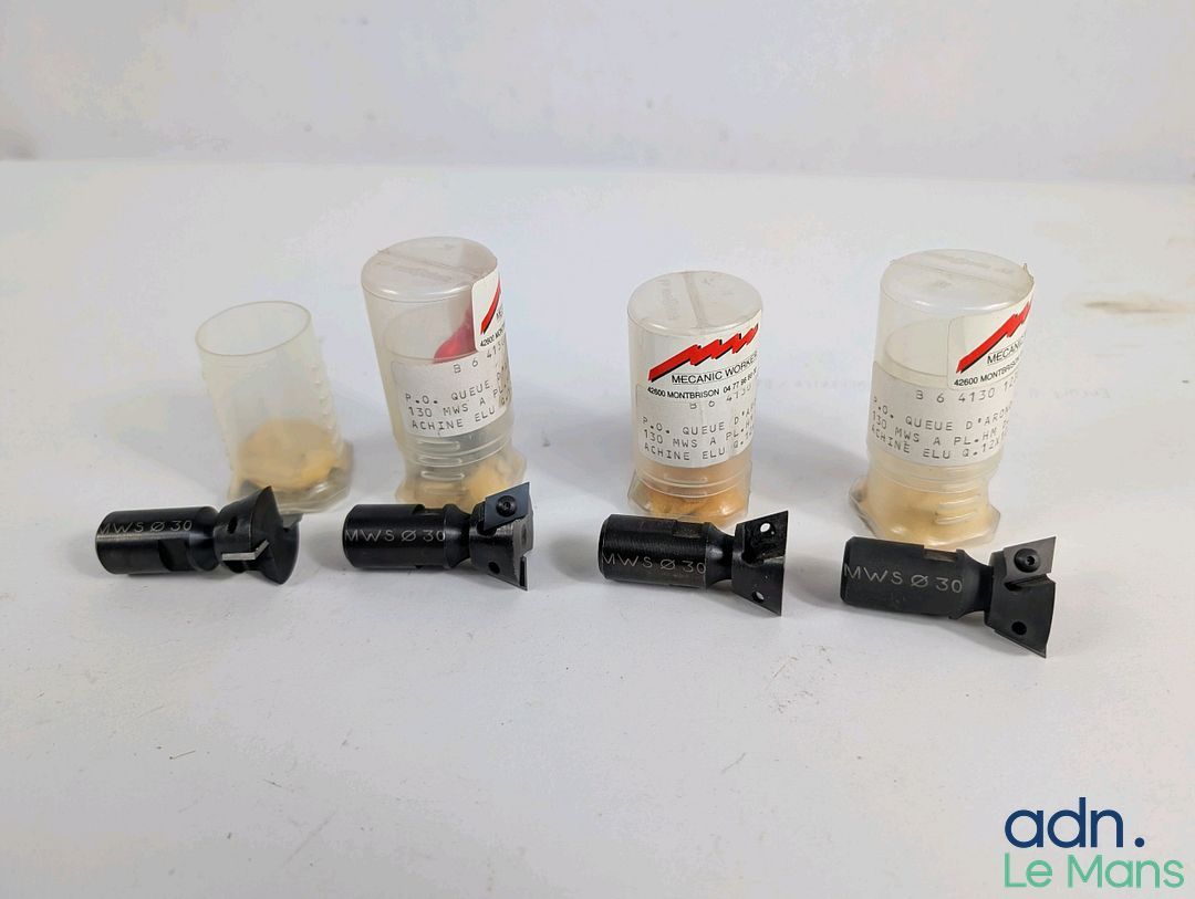 Lot de 4 porte-outils à queue d'aronde de la marque MECANIC …