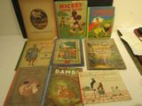 de nombreux livres pour enfants posés sur une table blanche