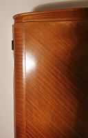 Armoire ouvrant par quatre portes. (photo 4)