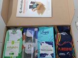 une boîte qui contient beaucoup d'objets