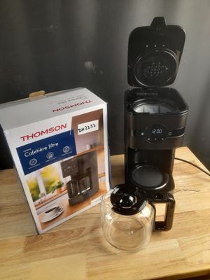DH2257// Cafetière filtre Thomson THCM900D. Cafetière progra…