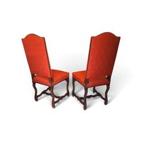 Ensemble comprenant 8 chaises de style Louis XIII en noyer. (photo 3)