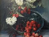 une peinture à l'huile représentant des cerises et des fleurs dans un bol posé sur une table