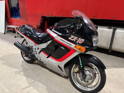 KAWASAKI Ninja ZX-10 - 1989 - Genre : MTT2 - Carrosserie : S…
