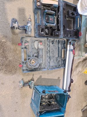 A8 : Lot d'électroportatifs comprenant laser BOSCH avec trépied, meule - Photo 1