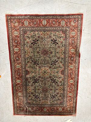 Tapis d'orient en laine et soie
