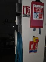 Kit de nettoyage mural, deux distributeurs en inox, deux cou… (photo 2)