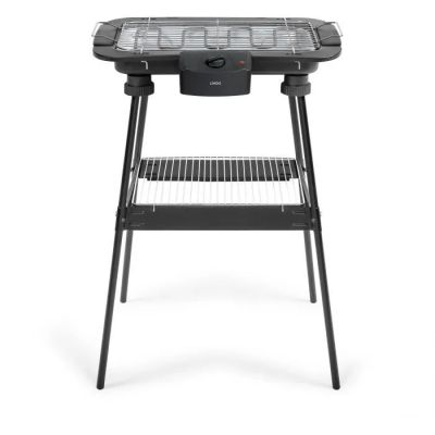 un gros plan d'une grille sur fond blanc