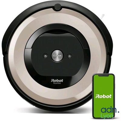 le robot est connecté à un iPhone et à un smartphone