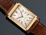 Rolex : une magnifique montre-bracelet en or 18 carats à remontage manuel
