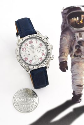 OMEGA Chronographe Speedmaster Automatic « Lady Pink » - Photo 1