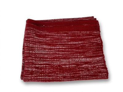 Ce textile mesurant 90 par 150 centimètres se compose de cot…