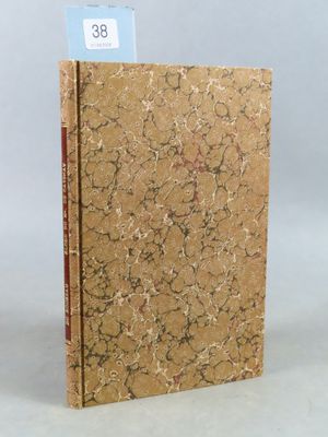 le livre est en liège et porte une étiquette