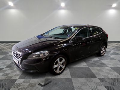 VOLVO - V40 BUSINESS D2 120 MOMENTUM BUSINESS - GO - Mise en…