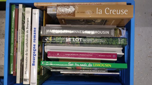 Lot de livres modernes sur la Creuse, Limousin et Sologne. 