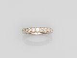 une demi-bague d'éternité en diamant, par van cleef
