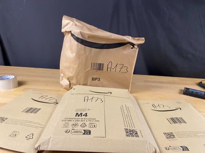 Lot de 4 colis Mystère (Retour Amazon,NPAI ,Adresse incomplè…