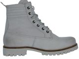 des bottes en cuir blanc à lacets et à semelles en caoutchouc sur fond blanc