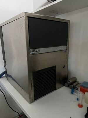 a machine that is sitting on top of a counter