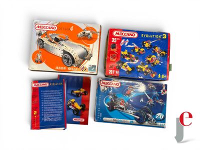 MECCANO Lot de trois boites de jeu de construction en metal …