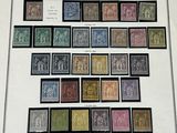 une photo d'une photo d'une collection de timbres