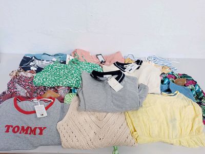 Lot à retirer à Décines-Charpieu (69150) ou expédition possi…