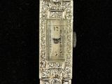 une photo d'une montre pour femme sertie de diamants