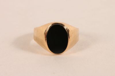 Bague en or jaune 750 ‰ de type chevalière sertie d'une past… - Photo 1